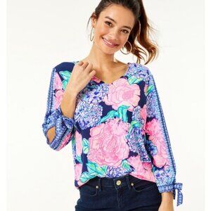 Lilly Pulitzer Pamela Top in High Tide Navy Hey Hey Bouquet